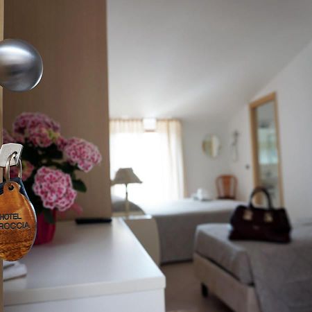 Hotel Croccia Accettura Екстер'єр фото
